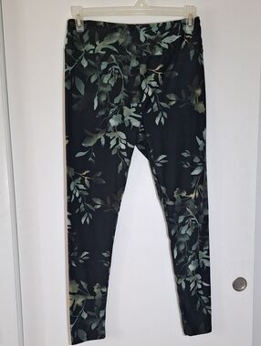 Soft Leggings with Green Leaf Print Medium Tall(see Measurements)